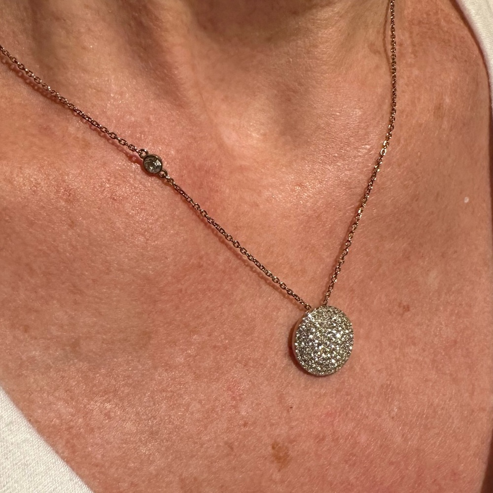 Michael Kors ‘Billiance Disc’ pendant.  $50
100% Authentic 
Fast Shipping